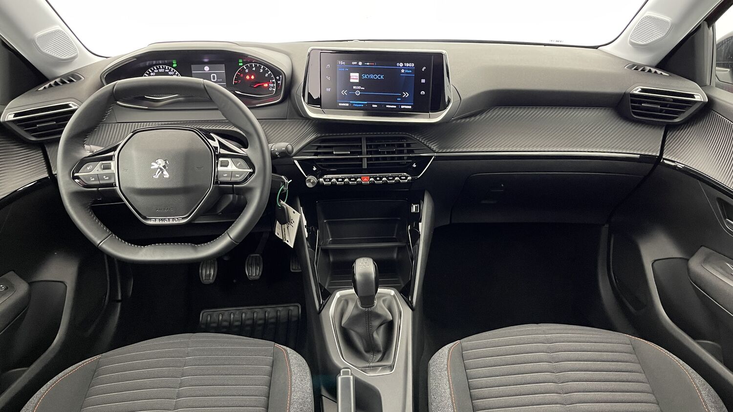 Peugeot 208 – Image 6