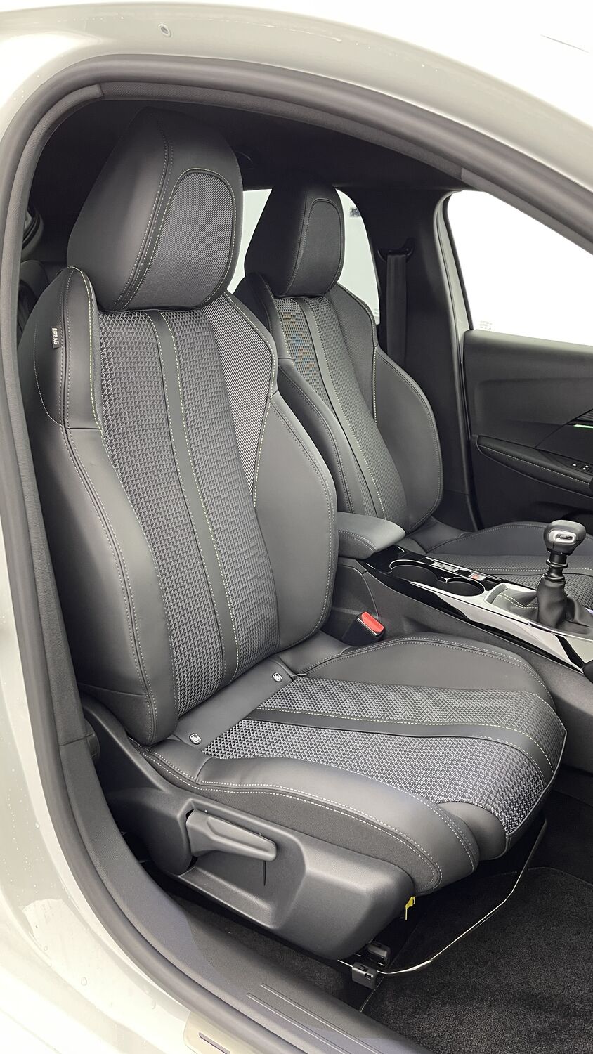Peugeot 208 GT – Image 5
