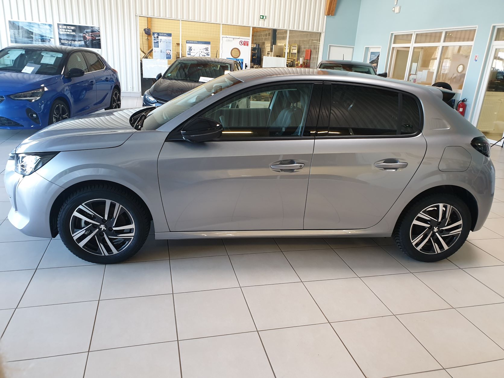 Peugeot 208 Allure – Image 4