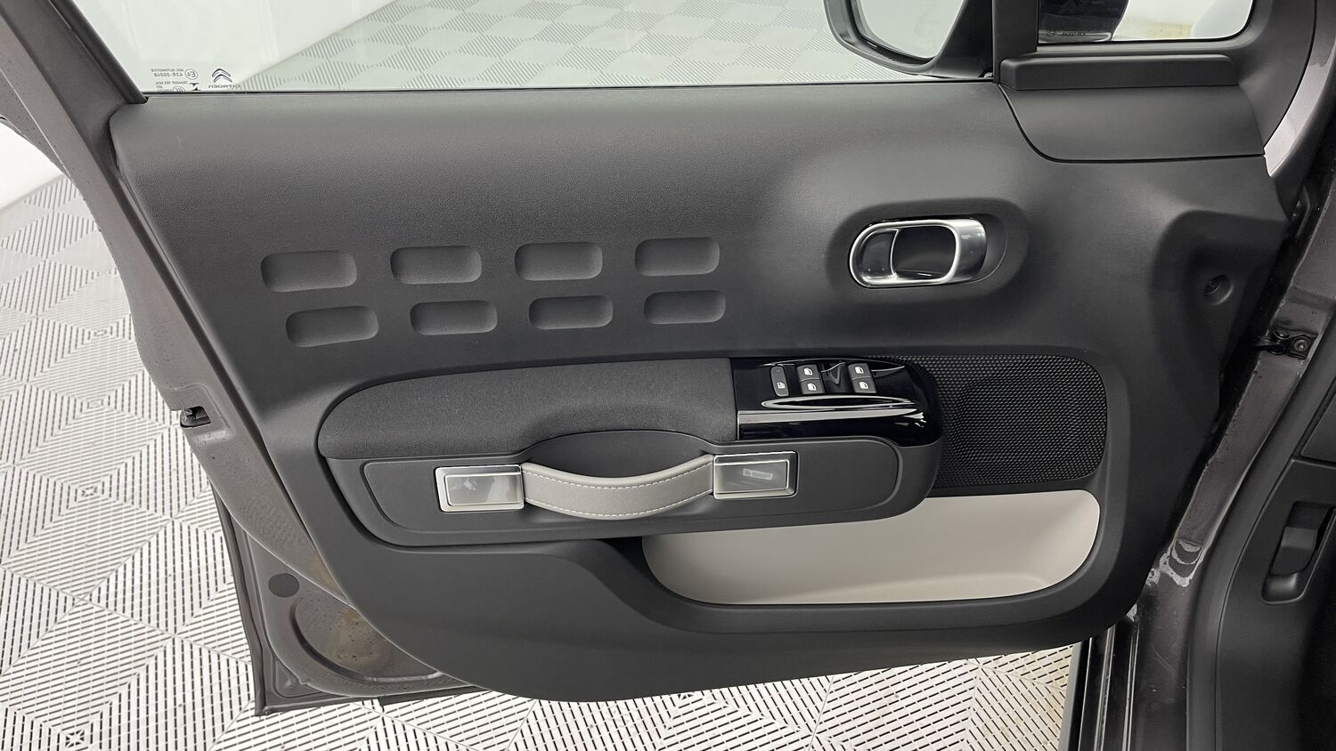 CITROEN C3 Shine + Options – Image 5